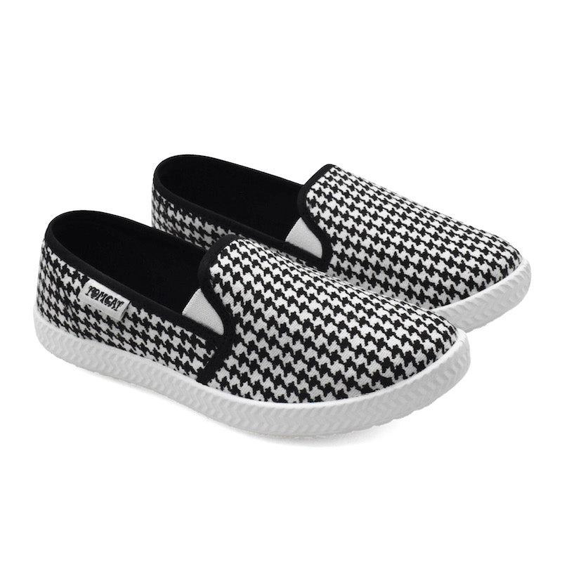 Tomcat Slip-On Canvas Shoes - Checkered - Umoja Africa